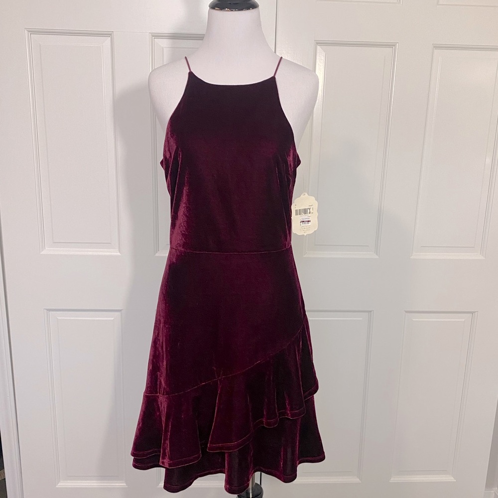 Velvet Dreas